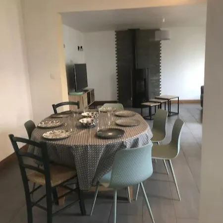 Prázdninový dům Proche Bioparc Maison Avec Jardin *